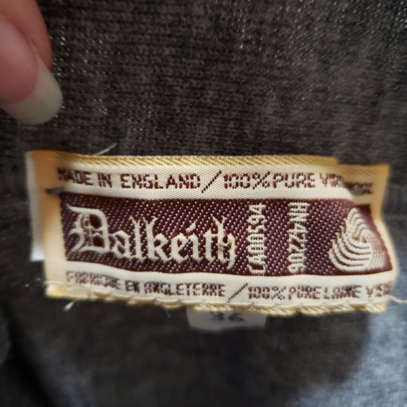 Dalkeith made in England 100% Pure Virgin wool V Neck Sweater w/ Tie Det… - Picture 7 of 10